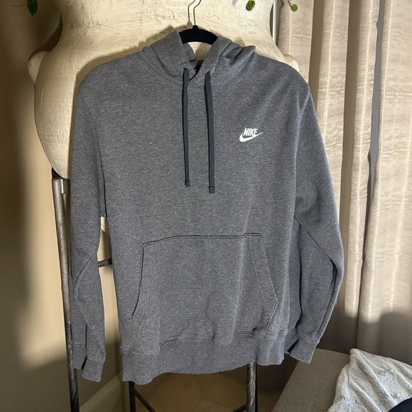 Nike Sportswear Club Fleece
Pullover Hoodie - Picture 1 of 4